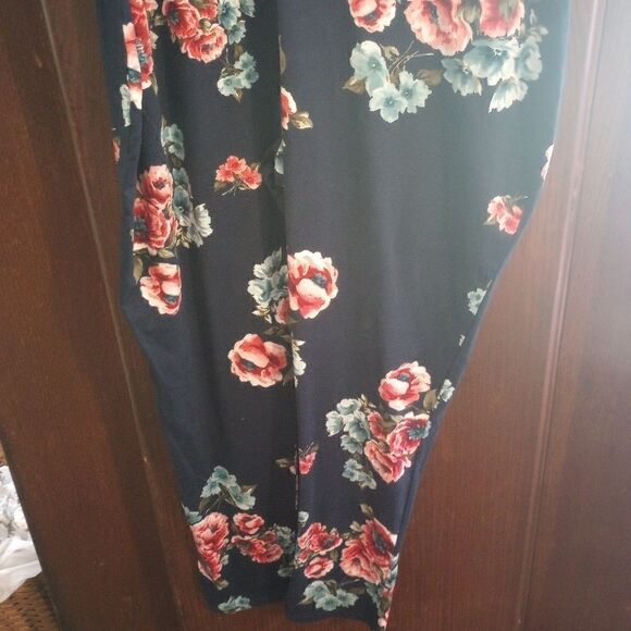 Caren Sport Floral print tank style jumpsuit - Picture 5 of 12